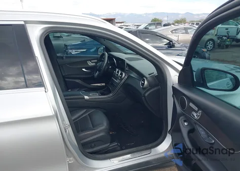 2020 Mercedes-Benz Glc 300 z USA, uszkodzony, nr VIN WDC0G8DB3LF716814